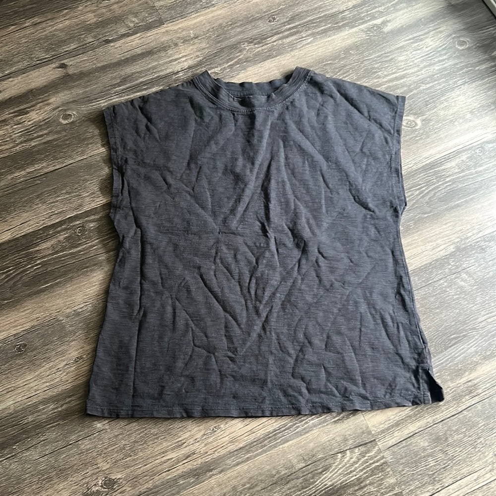 Muscle tee tank